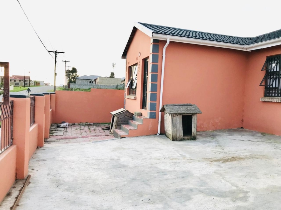 3 Bedroom Property for Sale in Mdantsane Eastern Cape